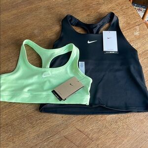 Girls Nike Swoosh bra set size Large